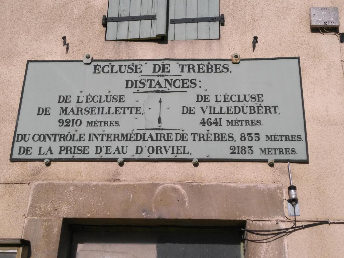La Maison De L'Ecluse Trebes Exterior photo